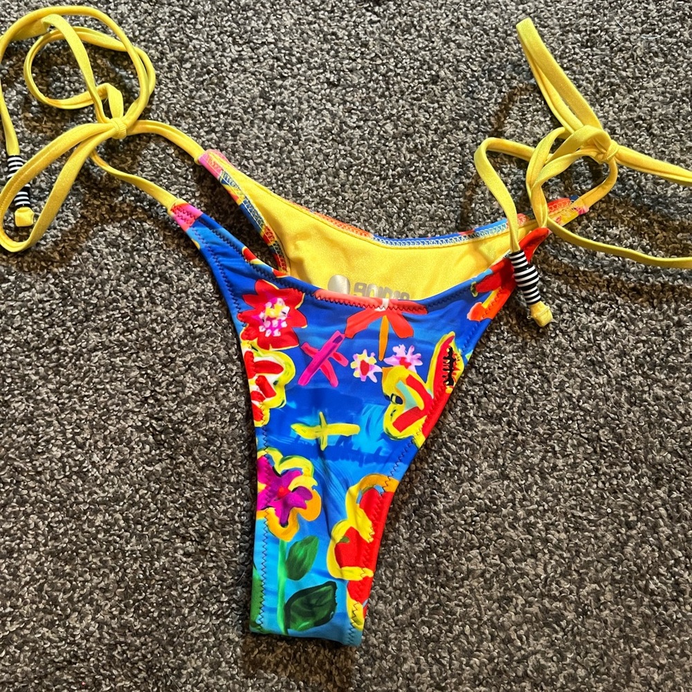 Goldie thong swim bottom